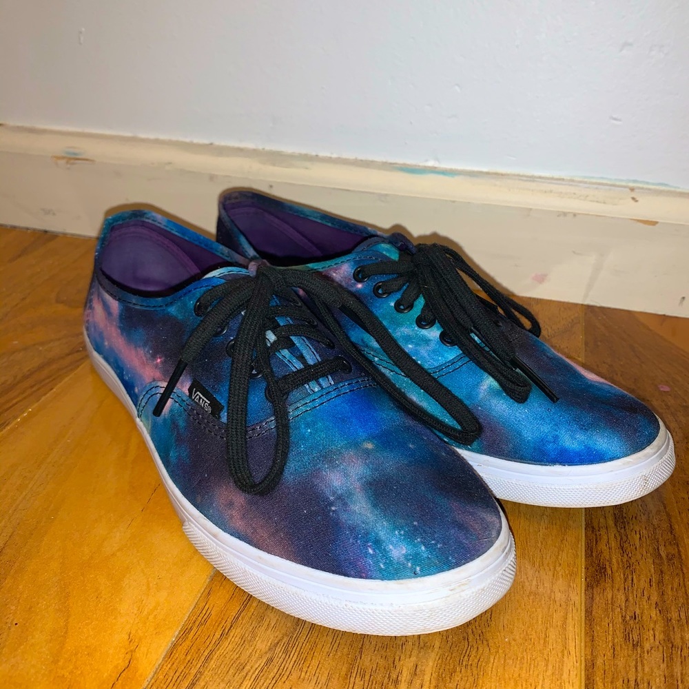 Galaxy Vans women’s 10 men’s 8.5 (US)